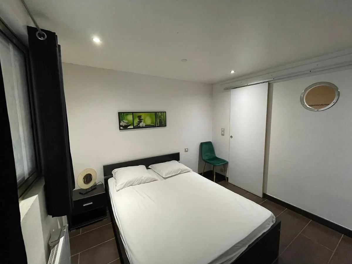 Apartment Spacieux F2 Climatise Proche De La Mer Antibes